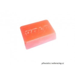 VOLA Závodní profesionální vosk s nízkým obsahem fluoru - červený, 80g